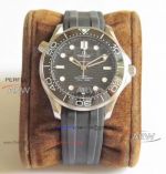 UR Factory Omega Seamaster Diver 300m Price Of Black Dial Black Rubber Stap Mens Watches 